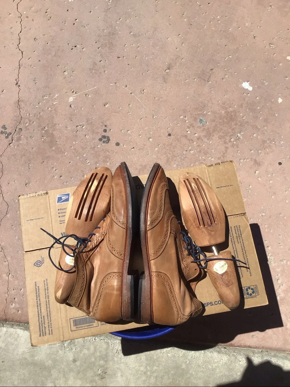 Allen EdmondsCronmok  11/D tan boots used conditions